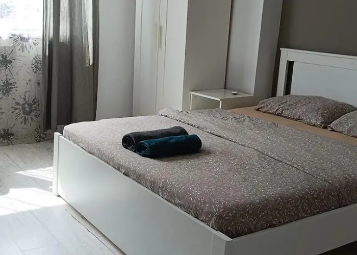 Oldtown Lovely Apartment Bucharest